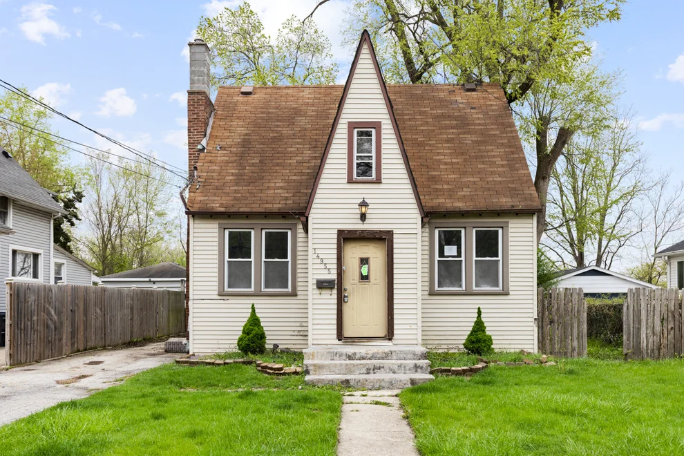 Unit for sale at 14955 Riverside Drive, South Holland, IL 60473