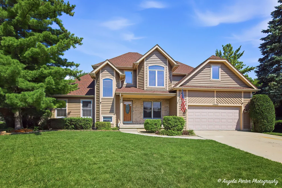 Unit for sale at 17452 W MEADOWBROOK Drive, Grayslake, IL 60030