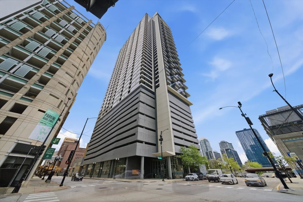 Unit for sale at 235 W Van Buren Street, Chicago, IL 60607