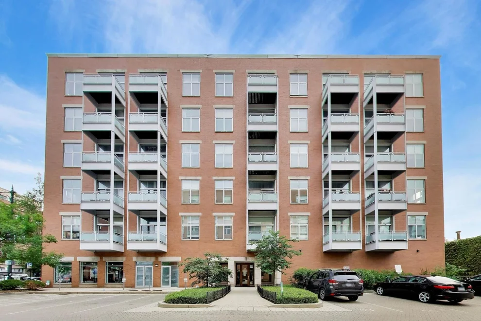939 West Madison Street