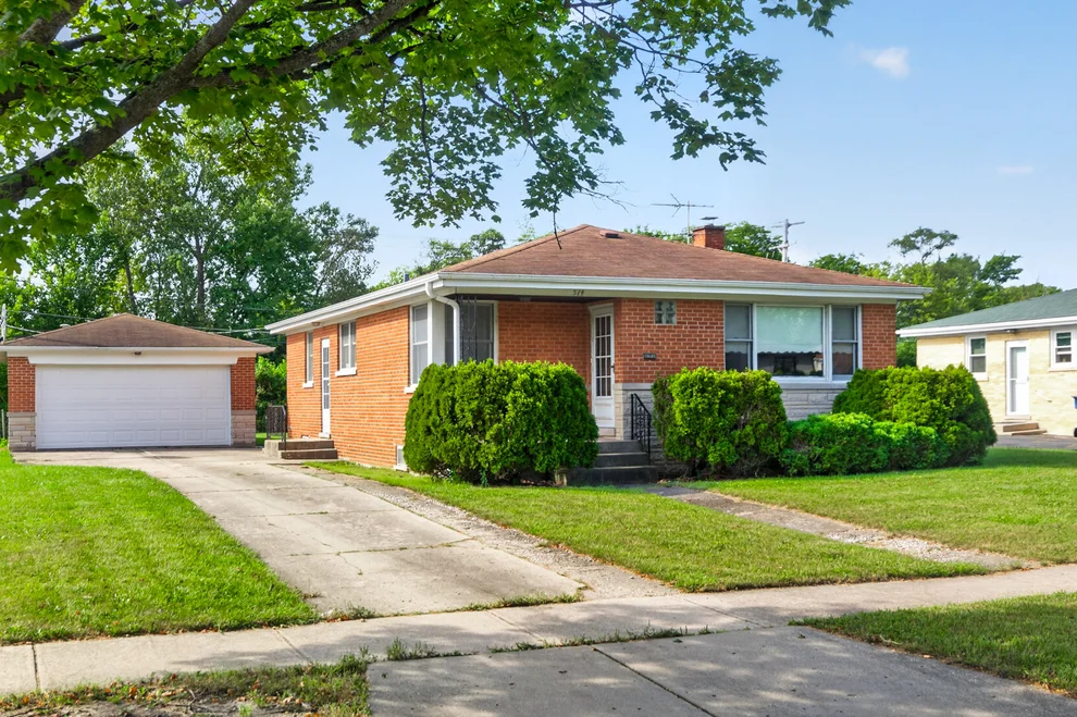 Unit for sale at 514 W Center Street, Itasca, IL 60143