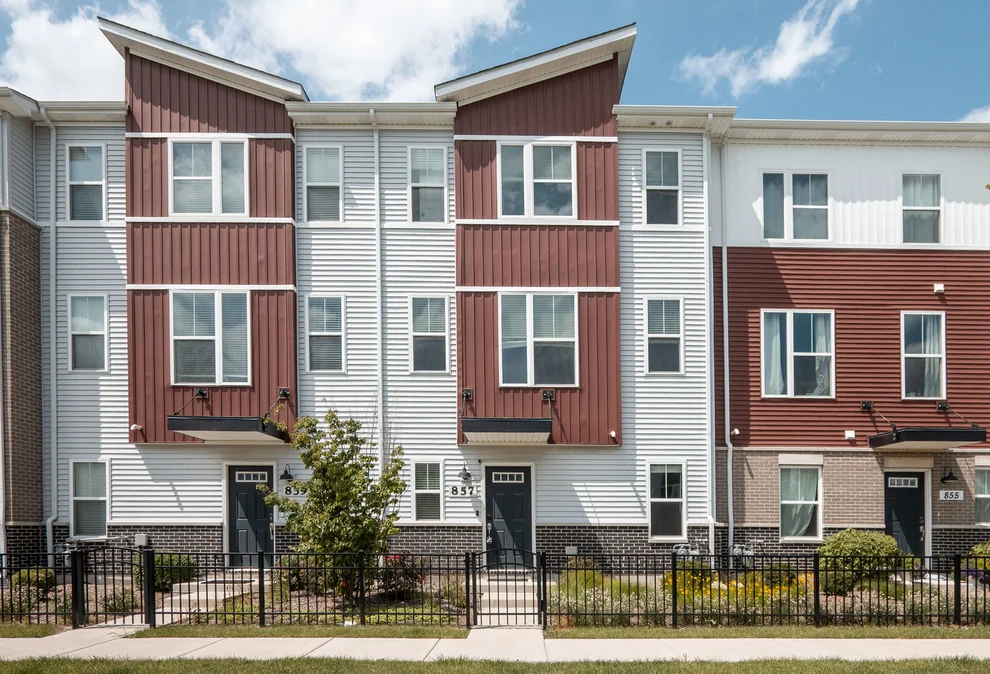 Unit for sale at 857 Finley Drive, Aurora, IL 60504