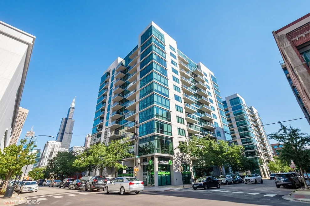 Unit for sale at 125 S Green Street, Chicago, IL 60607