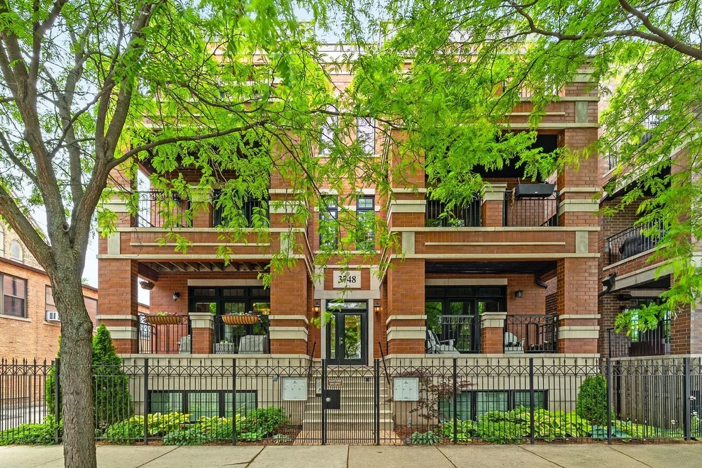 Unit for sale at 3748 N Damen Avenue, Chicago, IL 60618