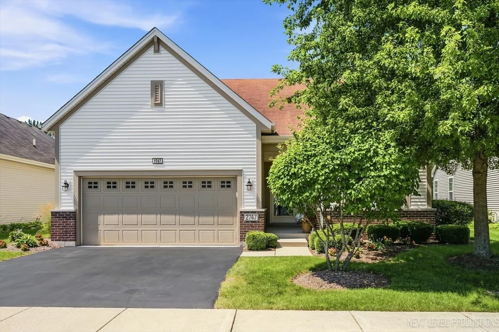 Unit for sale at 2747 Northmoor Drive, Naperville, IL 60564