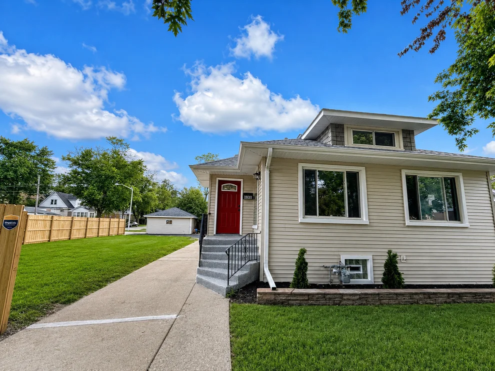 Unit for sale at 1936 S 17th Avenue, Maywood, IL 60153