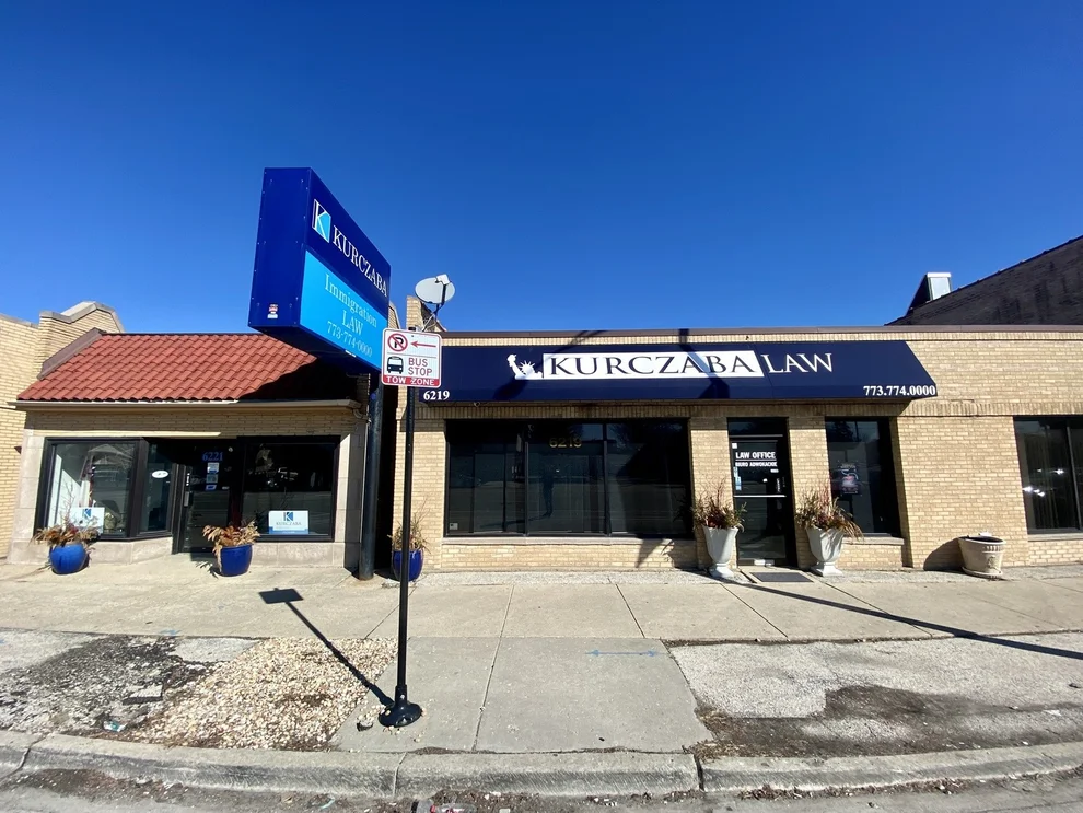 Unit for sale at 6219 N Milwaukee Avenue, Chicago, IL 60646