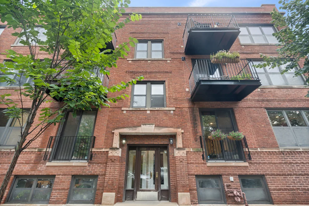Unit for sale at 3551 N Paulina Street, Chicago, IL 60657