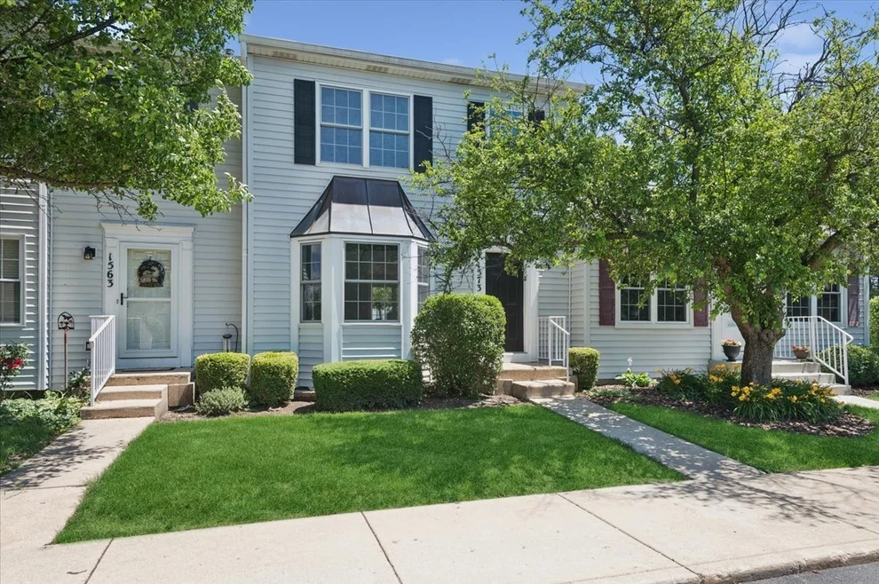 Unit for sale at 1573 Delaware Court, Geneva, IL 60134