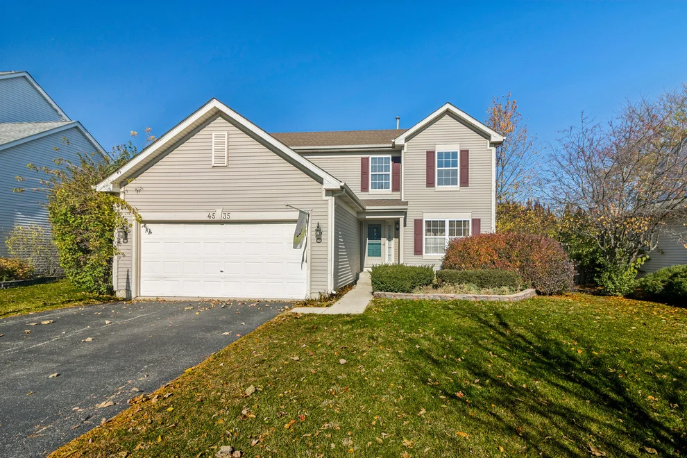 Unit for sale at 4535 Heron Drive, Lake In The Hills, IL 60156
