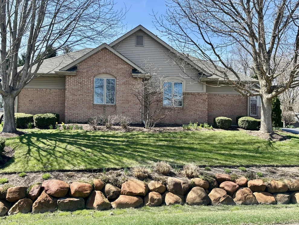 Unit for sale at 11370 Lindbergh Lane, Poplar Grove, IL 61065