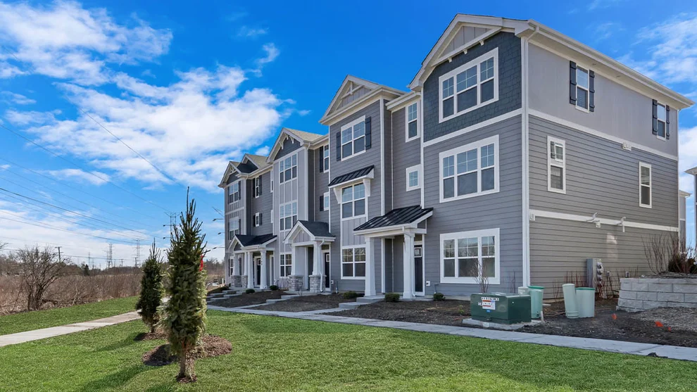 Unit for sale at 2045 Sequoia Avenue, Mundelein, IL 60060