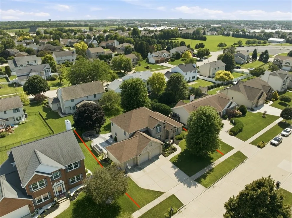 Unit for sale at 19 Brunton Court, Bloomington, IL 61704