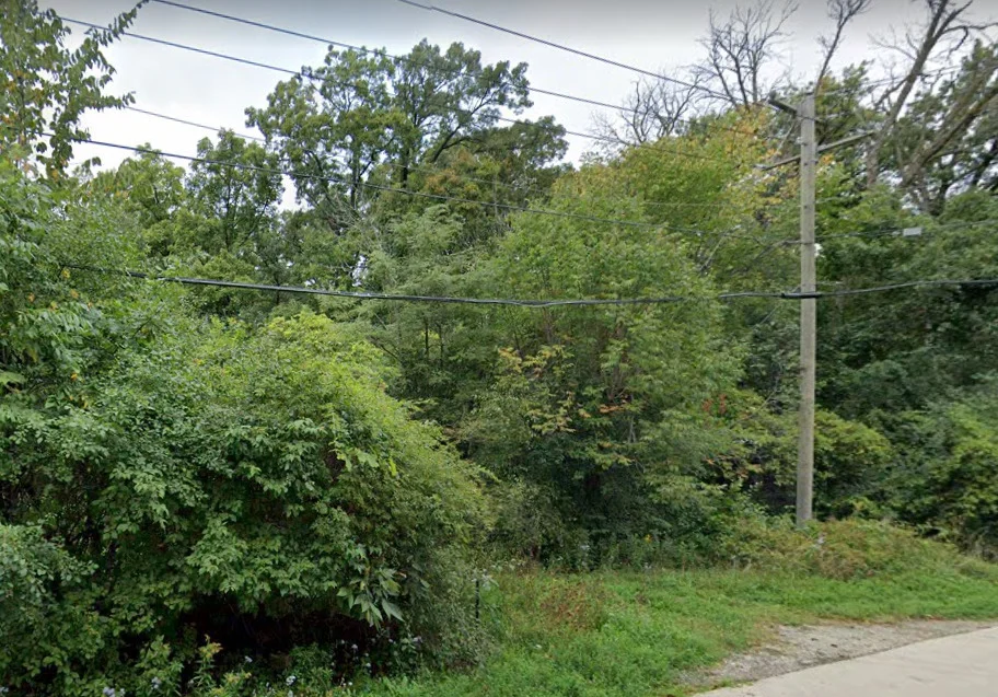 Unit for sale at 2200 W Saunders Road, Lake Forest, IL 60045
