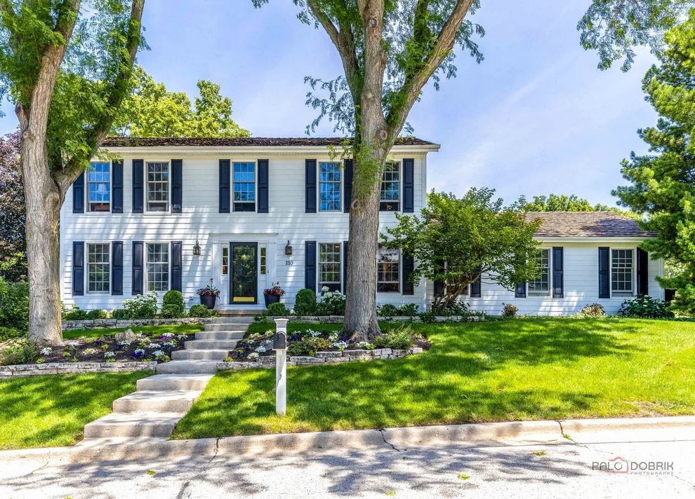 Unit for sale at 1110 Furlong Drive, Libertyville, IL 60048