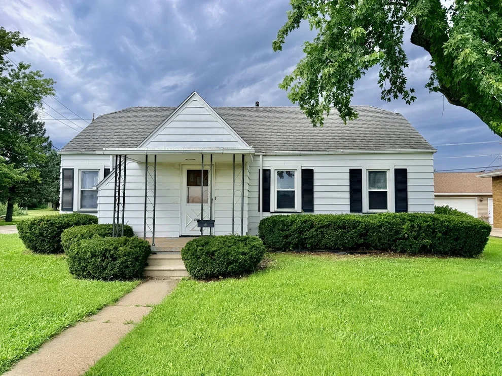 Unit for sale at 800 E 12th Street, Streator, IL 61364