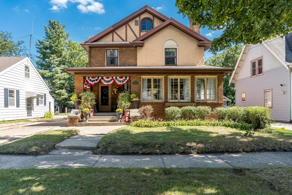 Unit for sale at 1515 Huffman Boulevard, Rockford, IL 61103