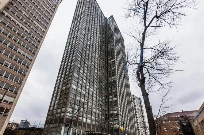 Unit for sale at 655 W IRVING PARK Road, Chicago, IL 60613