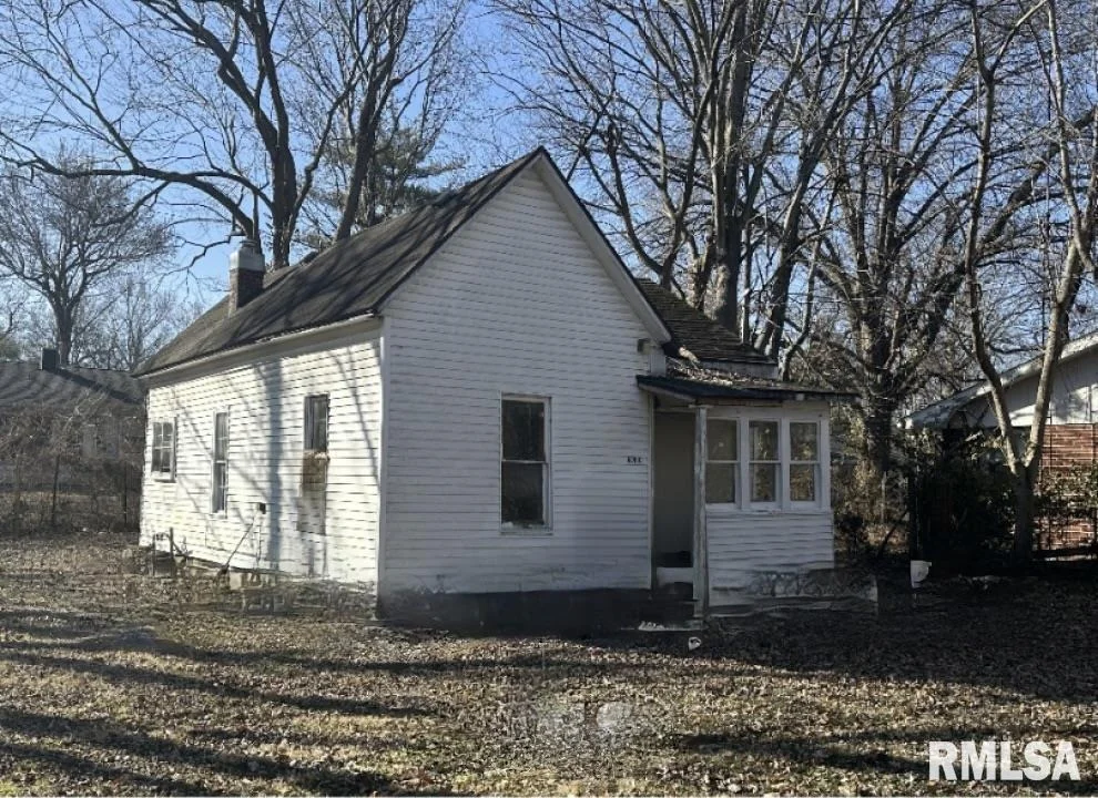 Unit for sale at 909 W SYCAMORE Street, Carbondale, IL 62901