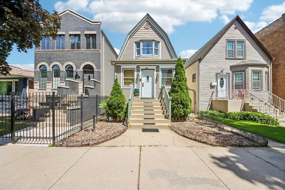 Unit for sale at 3819 N Kilpatrick Avenue, Chicago, IL 60641