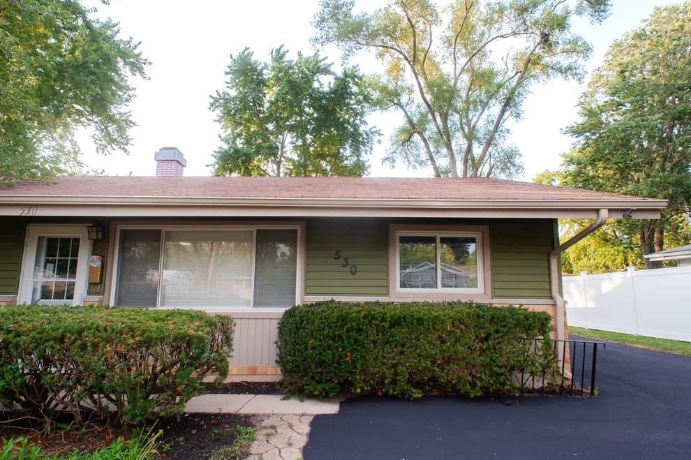 Unit for sale at 530 Maywood Lane, Hoffman Estates, IL 60169