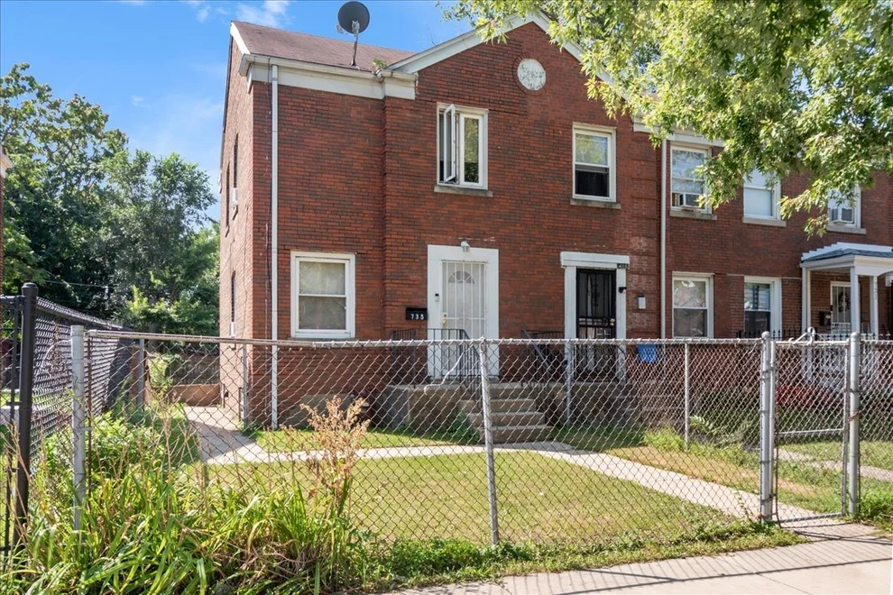 Unit for sale at 735 E 105th Place, Chicago, IL 60628
