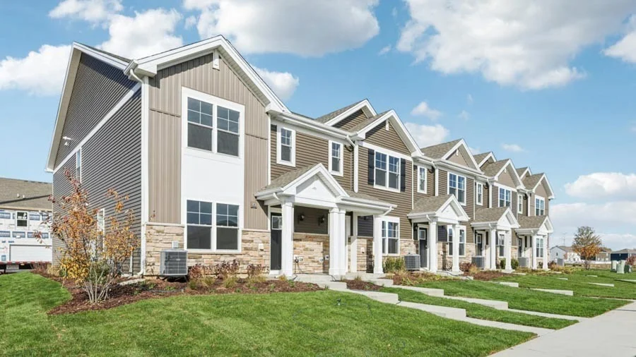 Unit for sale at 3301 Farren Street, Yorkville, IL 60560
