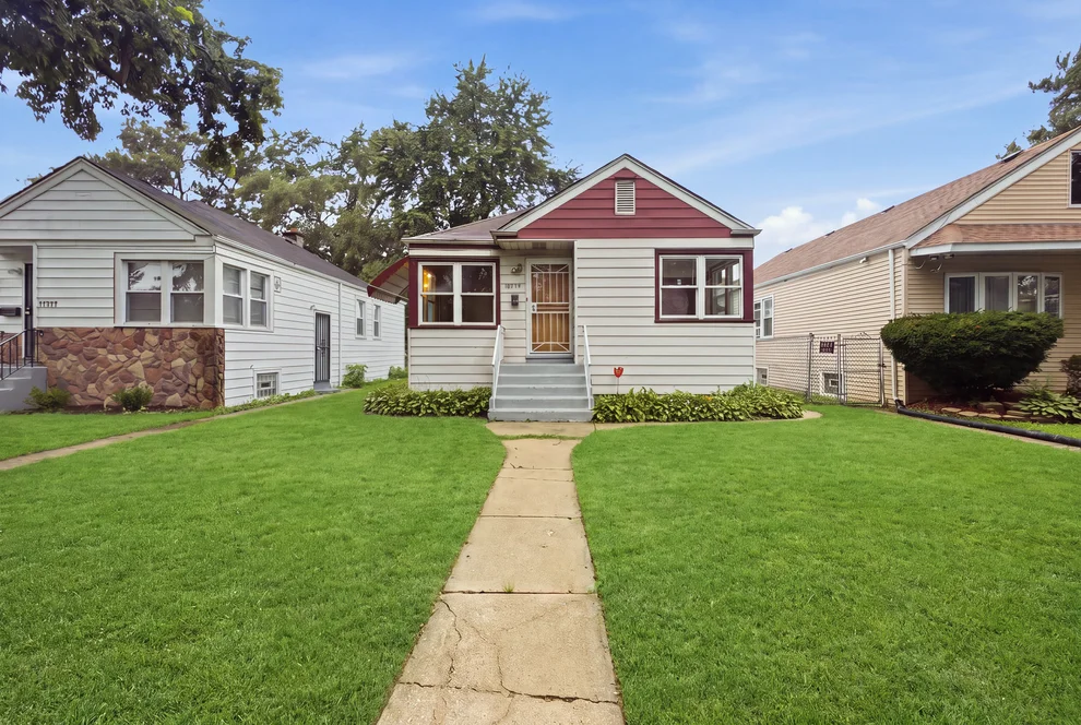 Unit for sale at 12212 S Morgan Street, Chicago, IL 60643