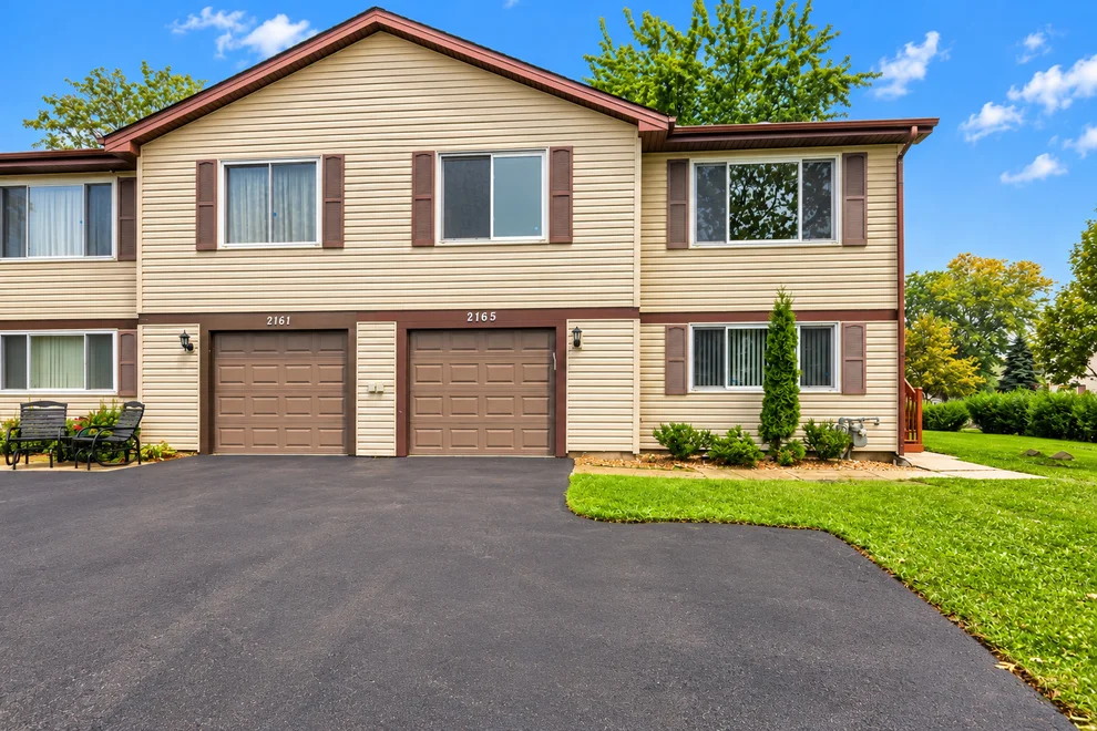 Unit for sale at 2165 Wildwood Court, Hanover Park, IL 60133