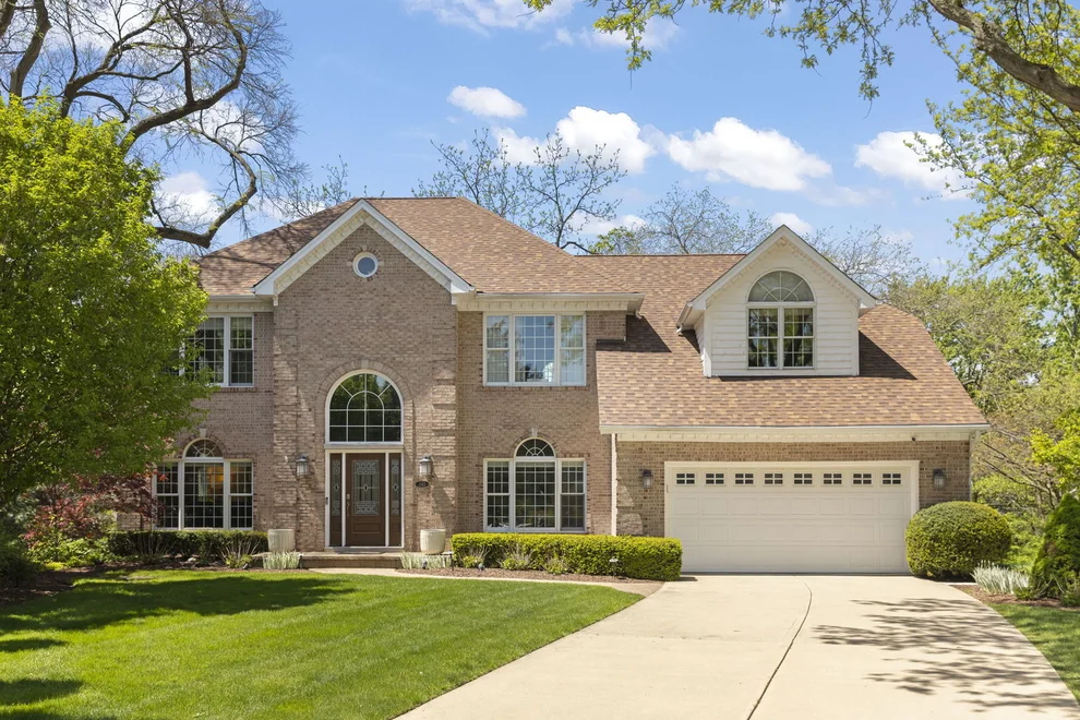 Unit for sale at 1262 Midwest Lane, Wheaton, IL 60189