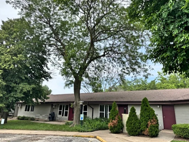 Unit for sale at 603 N Prospect Street, Cambridge, IL 61238