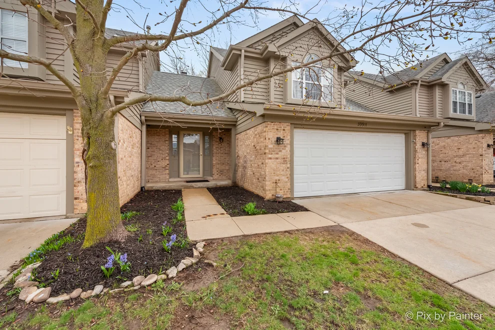 Unit for sale at 39911 Golf Lane, Antioch, IL 60002