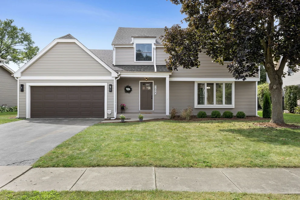 Unit for sale at 1620 Hemstock Avenue, Wheaton, IL 60189