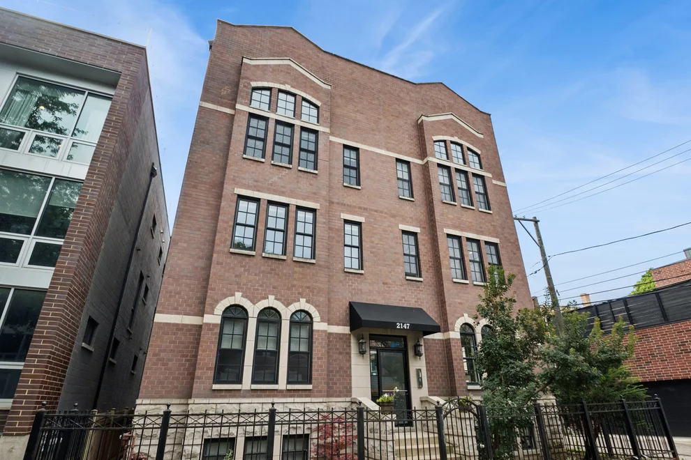 Unit for sale at 2147 W Rice Street, Chicago, IL 60622