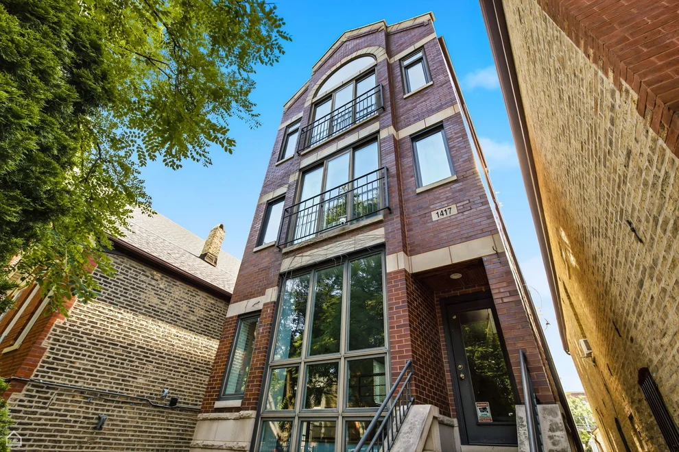 Unit for sale at 1417 N Bosworth Avenue, Chicago, IL 60642