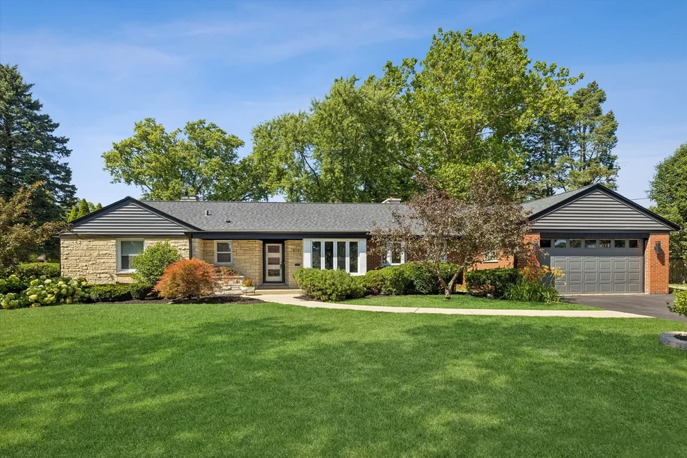 Unit for sale at 519 S Main Street, Mount Prospect, IL 60056