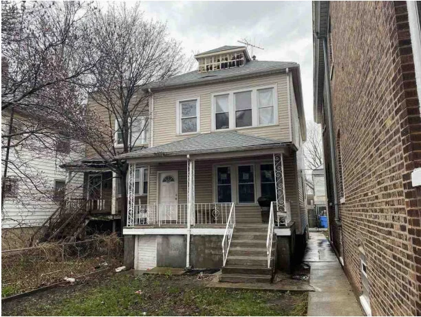 Unit for sale at 8613 S Houston Avenue, Chicago, IL 60617