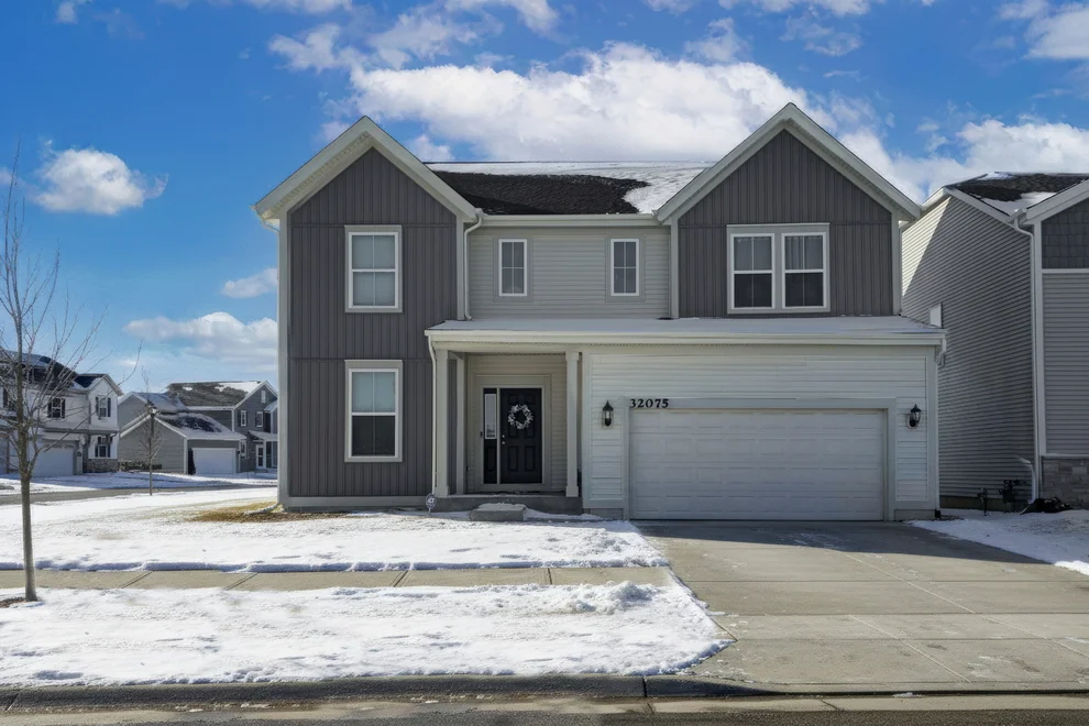 Unit for sale at 32075 Savannah Drive, Lakemoor, IL 60051