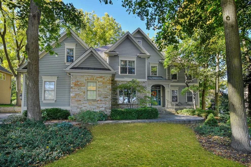 Unit for sale at 0N030 N Mill Creek Drive, Geneva, IL 60134