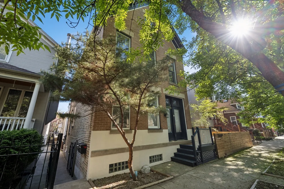Unit for sale at 2307 W Melrose Street, Chicago, IL 60618