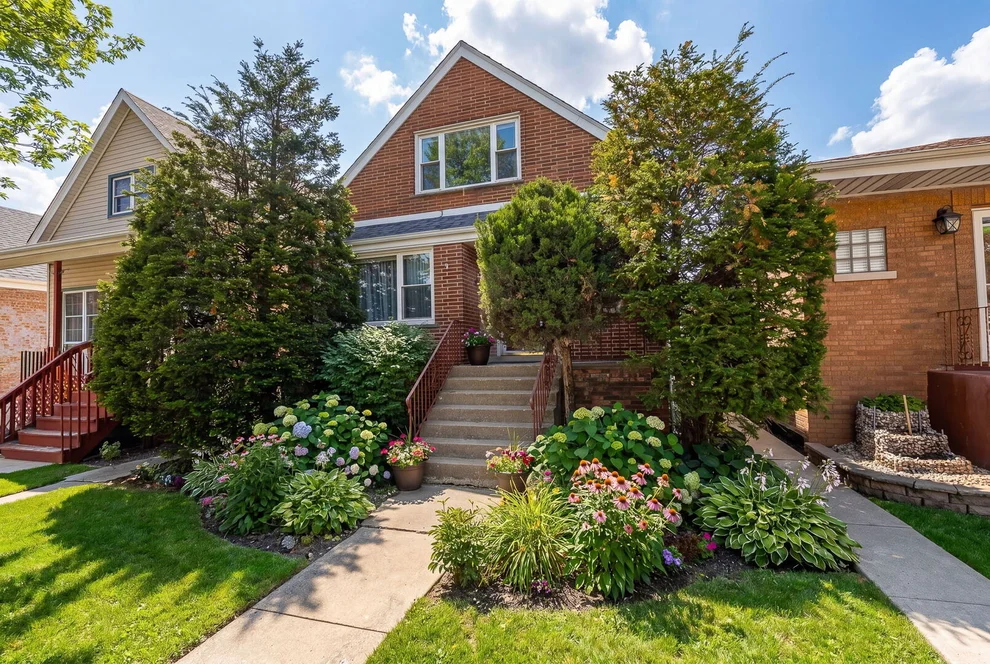 Unit for sale at 4508 S Avers Avenue, Chicago, IL 60632