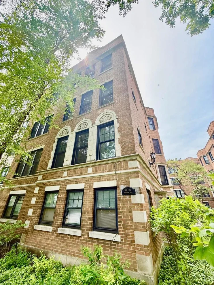 Unit for sale at 602 Sheridan Road, Evanston, IL 60202