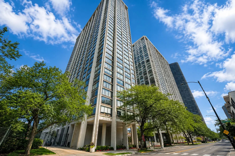 Unit for sale at 5455 N SHERIDAN Road, Chicago, IL 60640