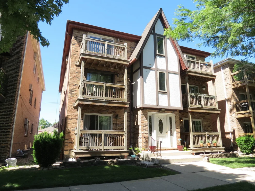 Unit for sale at 6632 W 64th Place, Chicago, IL 60638