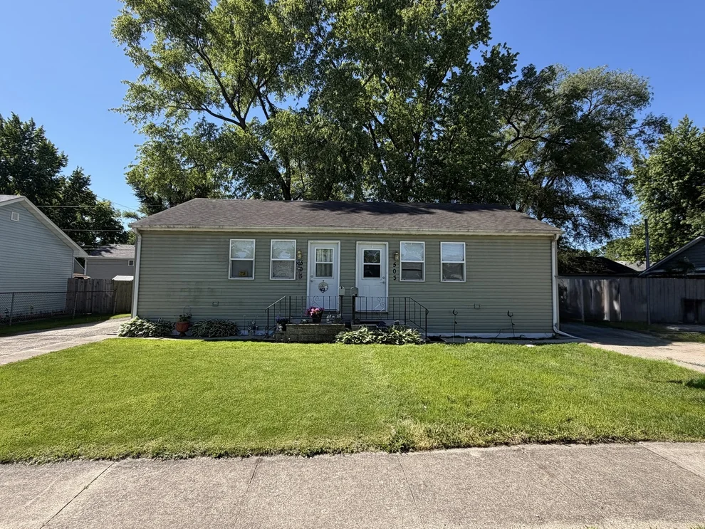 Unit for sale at 503-505 S Circle Drive, Wilmington, IL 60481