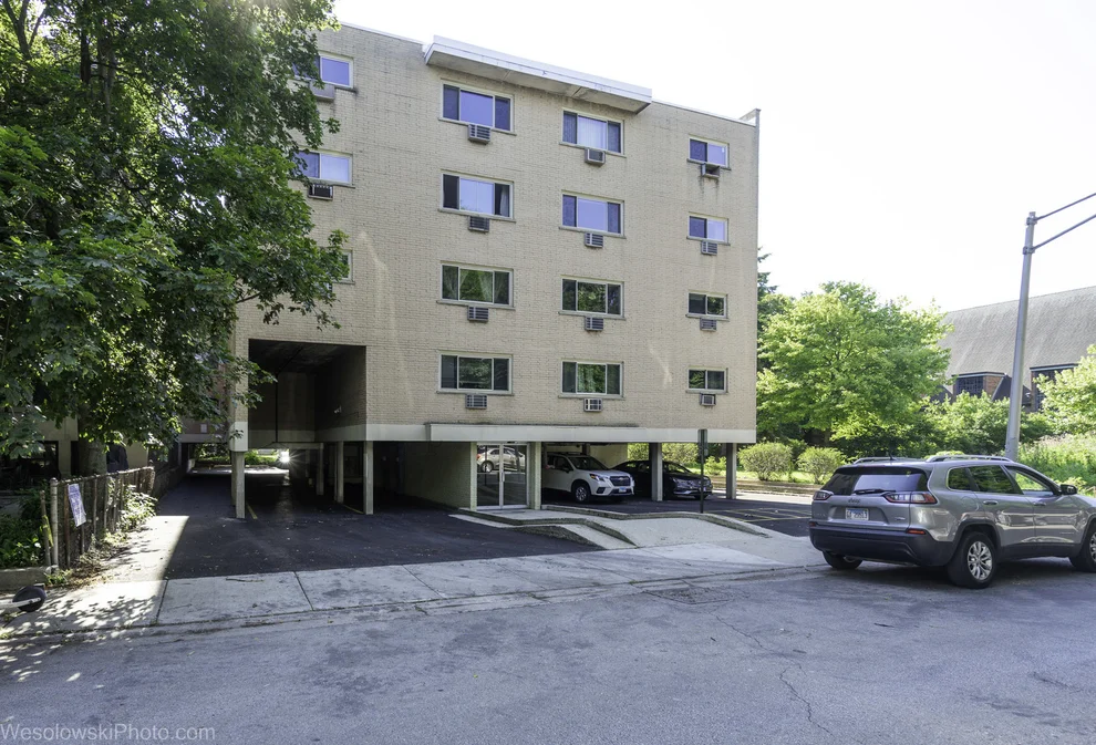 Unit for sale at 4939 S Dorchester Avenue, Chicago, IL 60615
