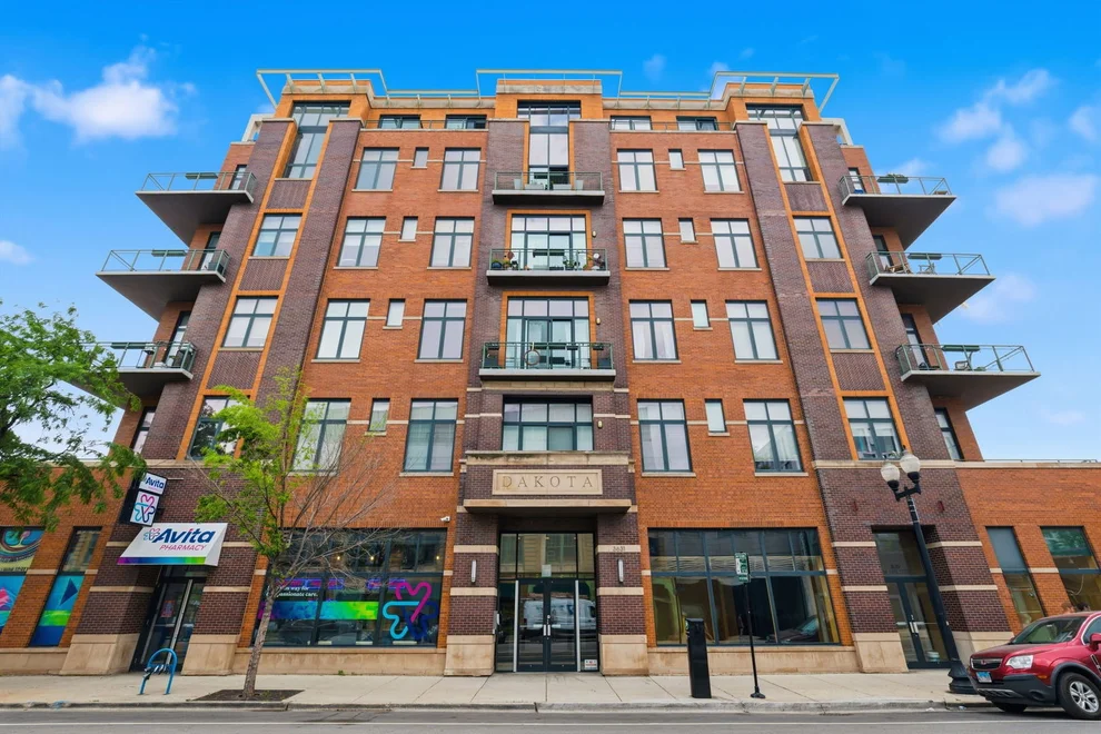 Unit for sale at 3631 N HALSTED Street, Chicago, IL 60613