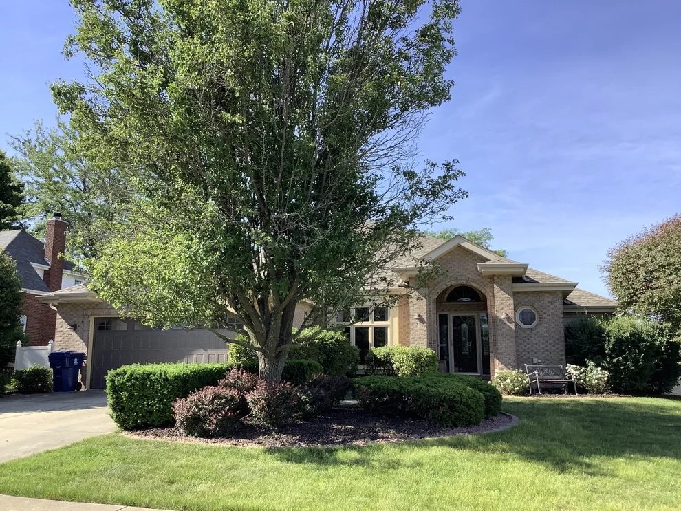 Unit for sale at 608 HEARTLAND Drive, New Lenox, IL 60451