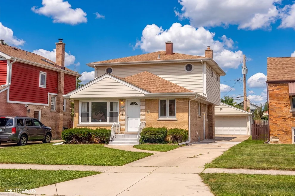 Unit for sale at 7408 W Argyle Street, Harwood Heights, IL 60706