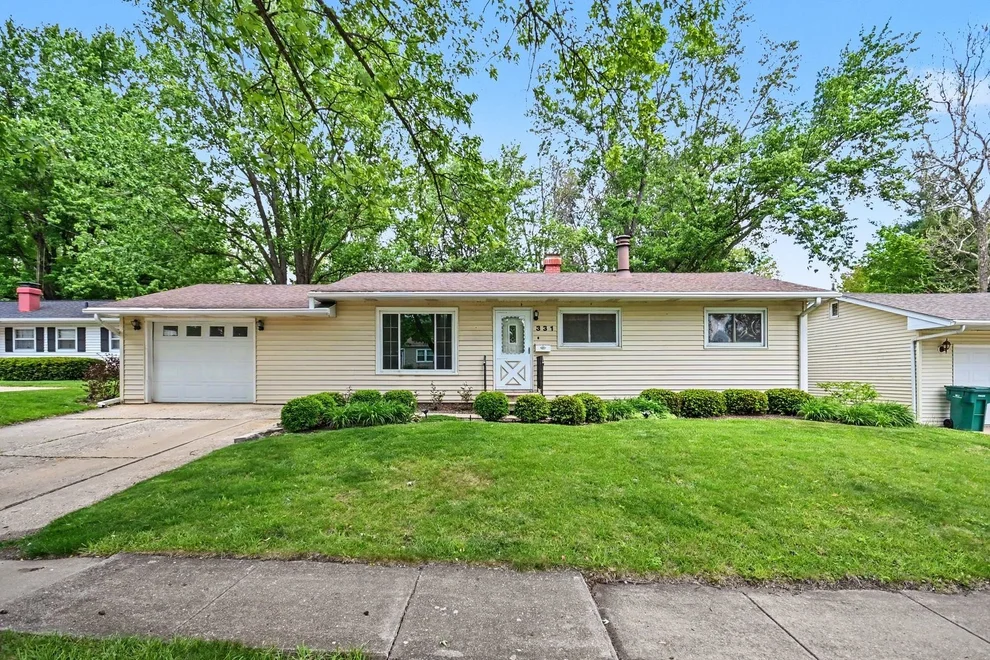 Unit for sale at 331 E Dresser Road, DeKalb, IL 60115